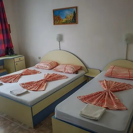 בית הארחה Mysozopol סוזופול